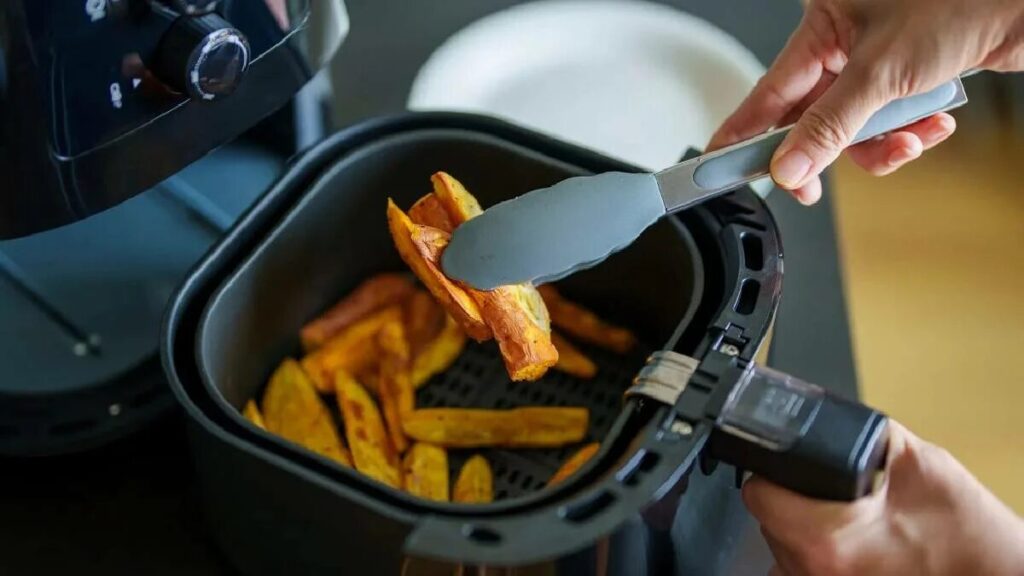 Ecco gli svantaggi della friggitrice ad aria di cui i venditori spesso dimenticano di avvertire