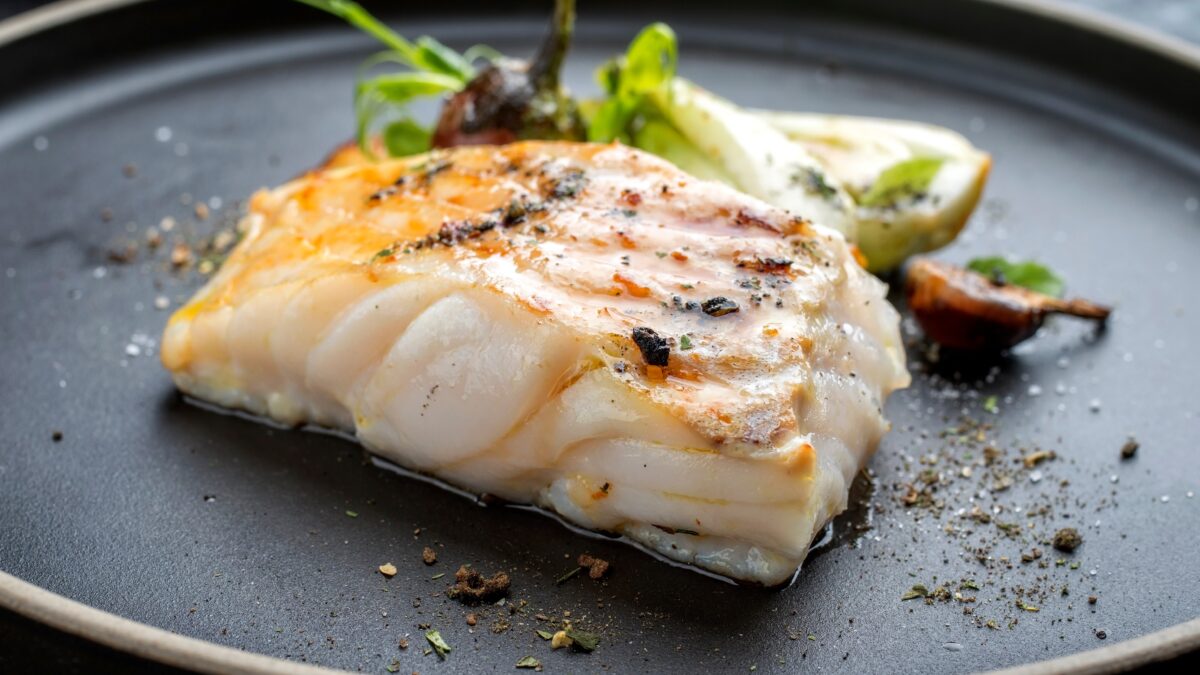 Sostituite la carpa: un pesce gustoso e salutare senza lische per gli anziani