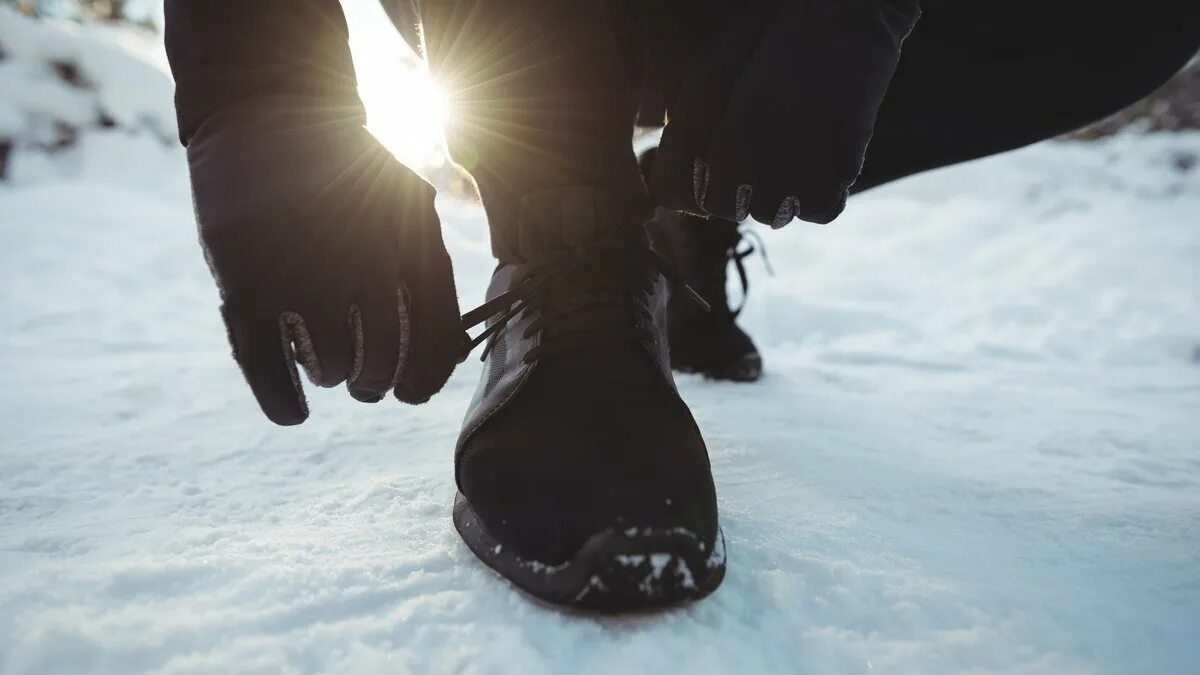 Strofino le scarpe con una sola verdura e sul ghiaccio non scivolo né cado: in inverno cammino con sicurezza, come sul tappeto rosso