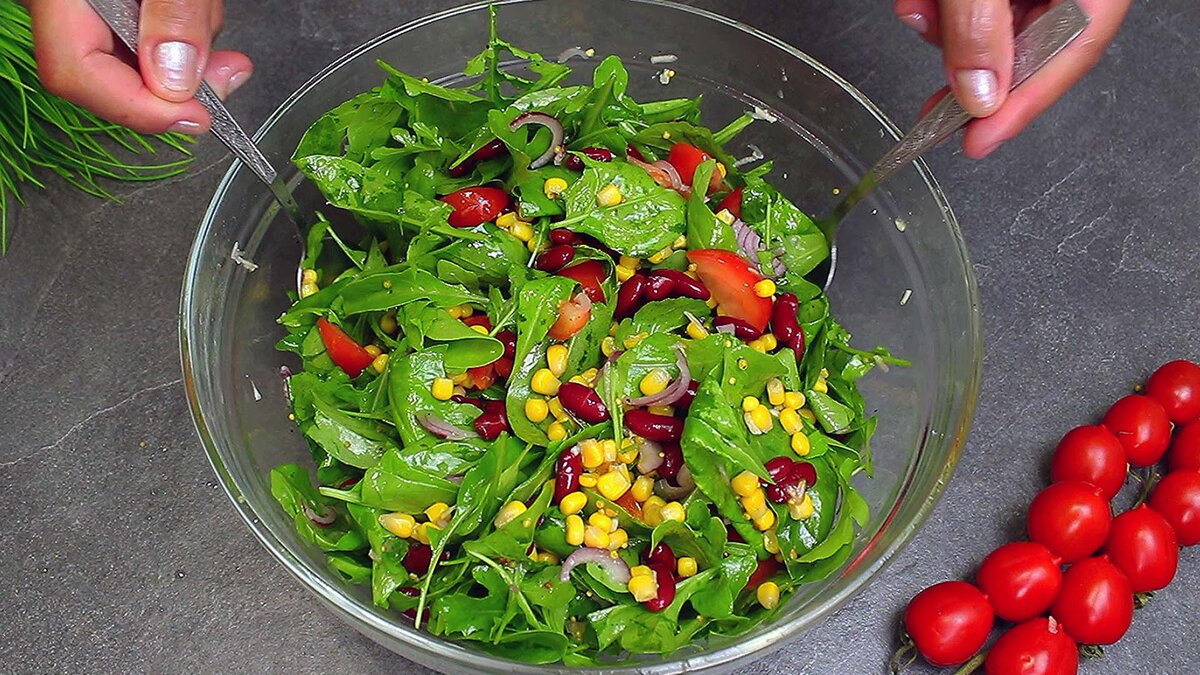 Basella alba, la rampicante che cresce a tutta velocità ed è anche commestibile: la pianta ideale per pergolati, muri e balconi